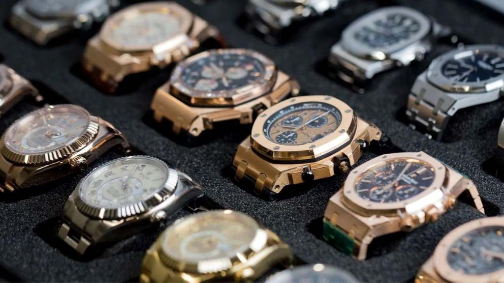 Key Features of a Real Luxury Watch