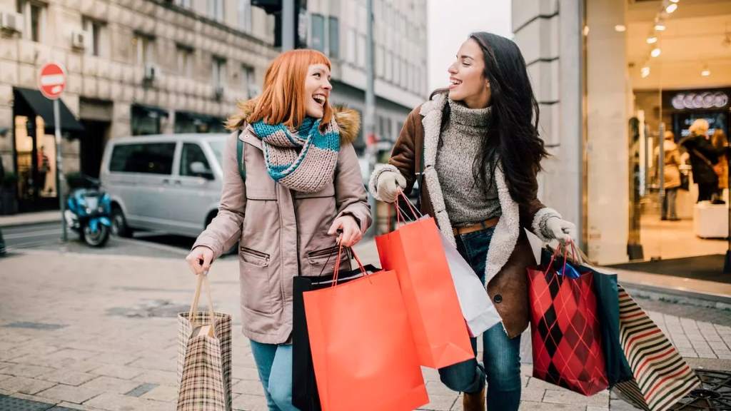 summer clearance events