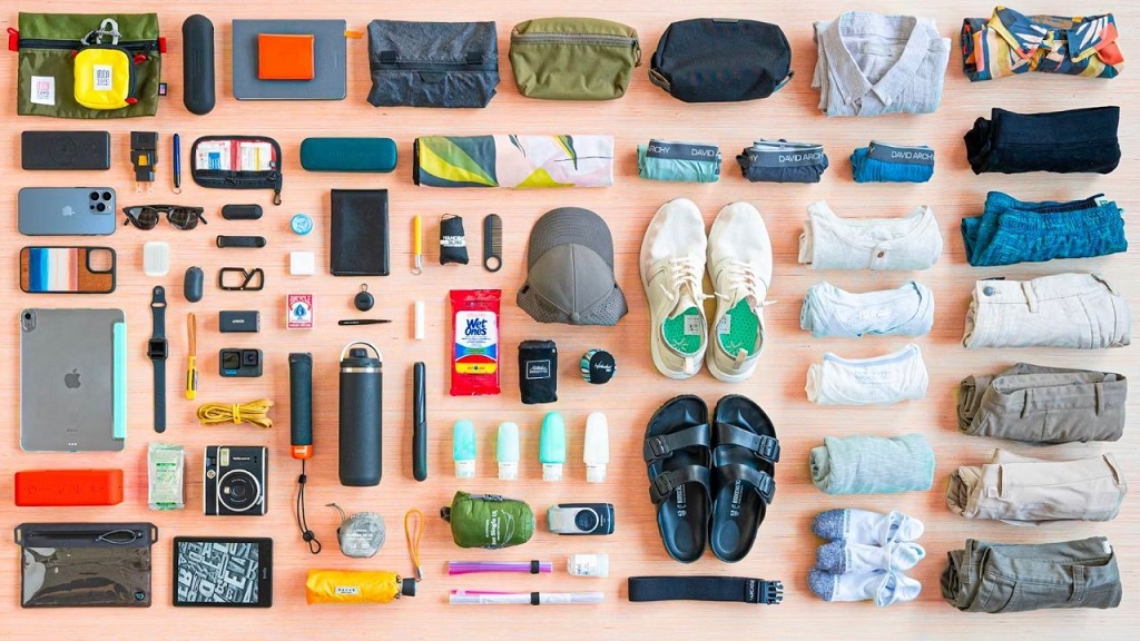 How do I avoid wrinkles when packing